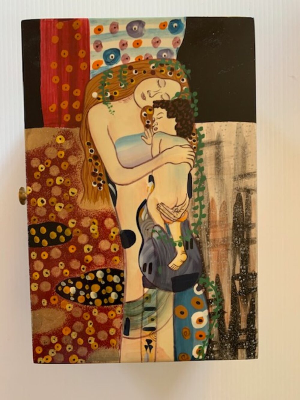 Art Nouveau style decorative box from La Belle